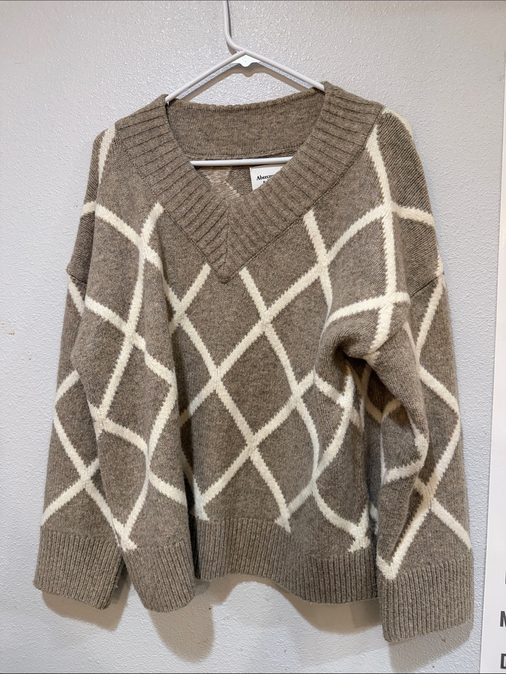 Abercrombie & Fitch Taupe & Cream Grid V-Neck Sweater